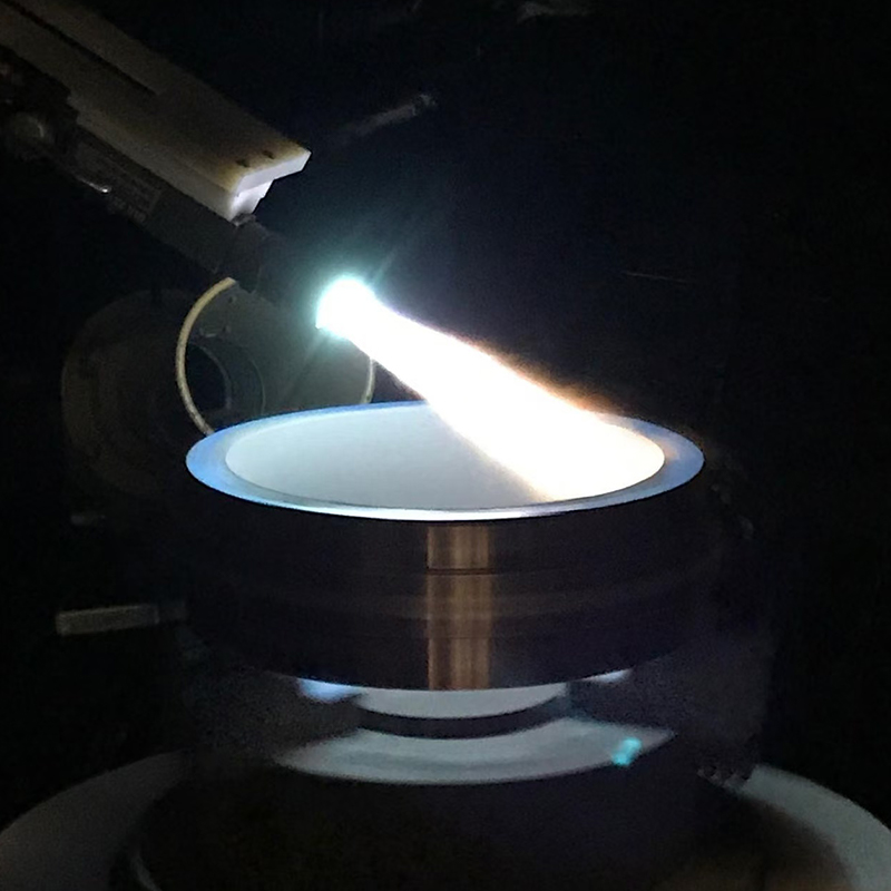 Salutan seramik plasma